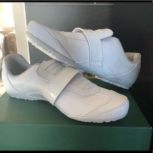 Lacoste running shoes, with removable orthotics